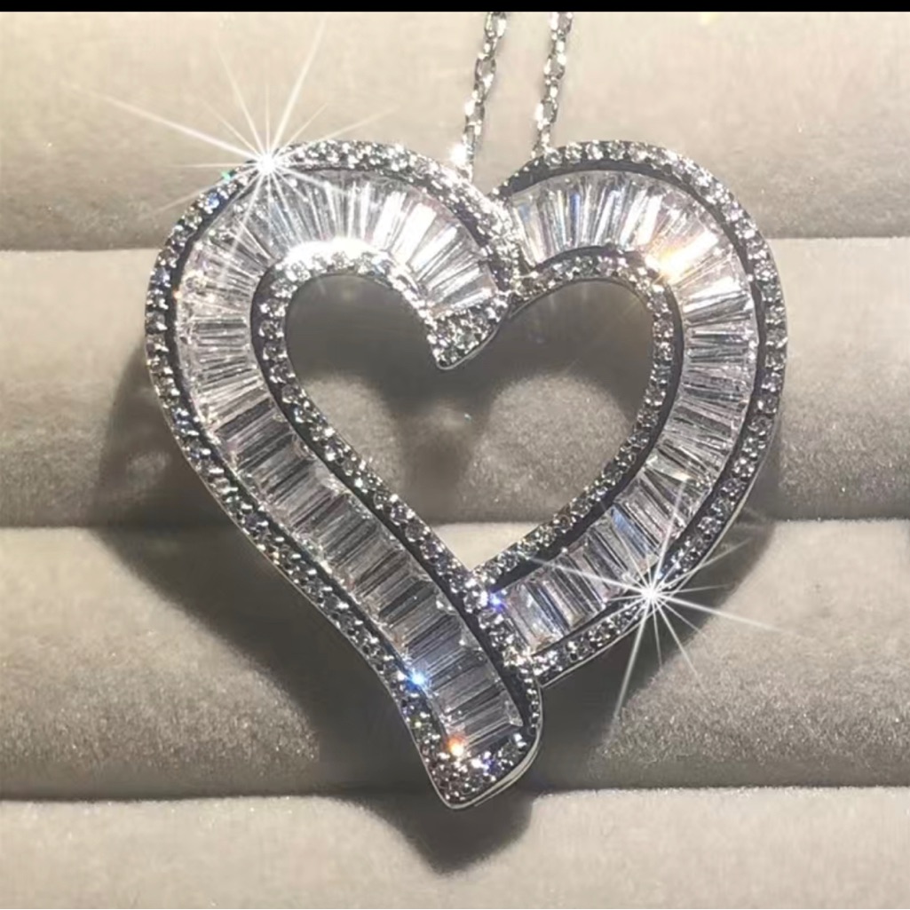 Luxury Heart Shaped White Full Faux Diamond Zircon Women's Pendant Necklace